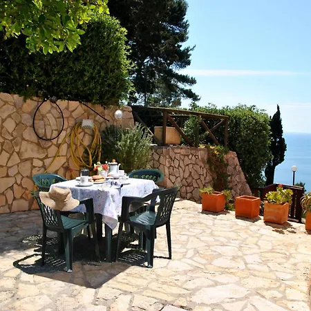 Casa vacanze Casa Simon Tra Mare E Natura *